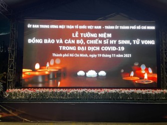 Màn hình Led SNT trong lễ tưởng niệm người mất vì Covid tại Quận Tân Phú