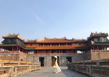Một ngày ở Huế - Ăn gì và check-in ở đâu?