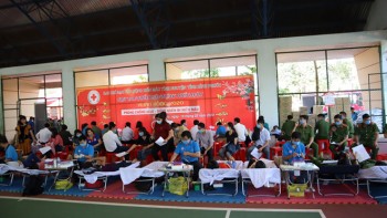 Người trẻ hiến máu tình nguyện trong dịch Covid-19