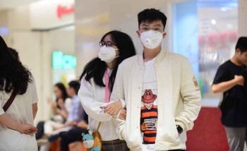 Bộ Y tế khuyến cáo khẩu trang y tế thông thường chỉ dùng 1 lần