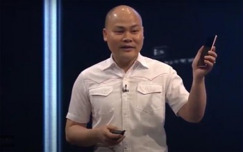 Bkav ra mắt Bphone B86 'không phím bấm', giá từ 8,99 triệu