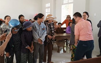 Xuân Giáp Thìn: 100 phần quà Tết tặng bà con ở Thôn Ninh Quý 2, Ninh Thuận