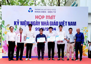 Tuyệt vời những giải thể thao kết nối, chăm lo học bổng cho sinh viên