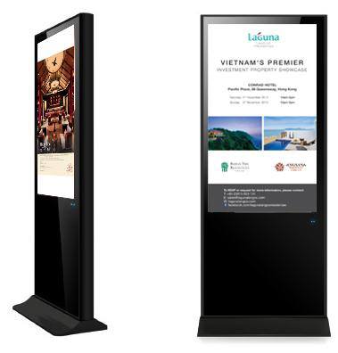 (Hình chụp thực tế màn hình Digital Signage của SNT tại Laguna)